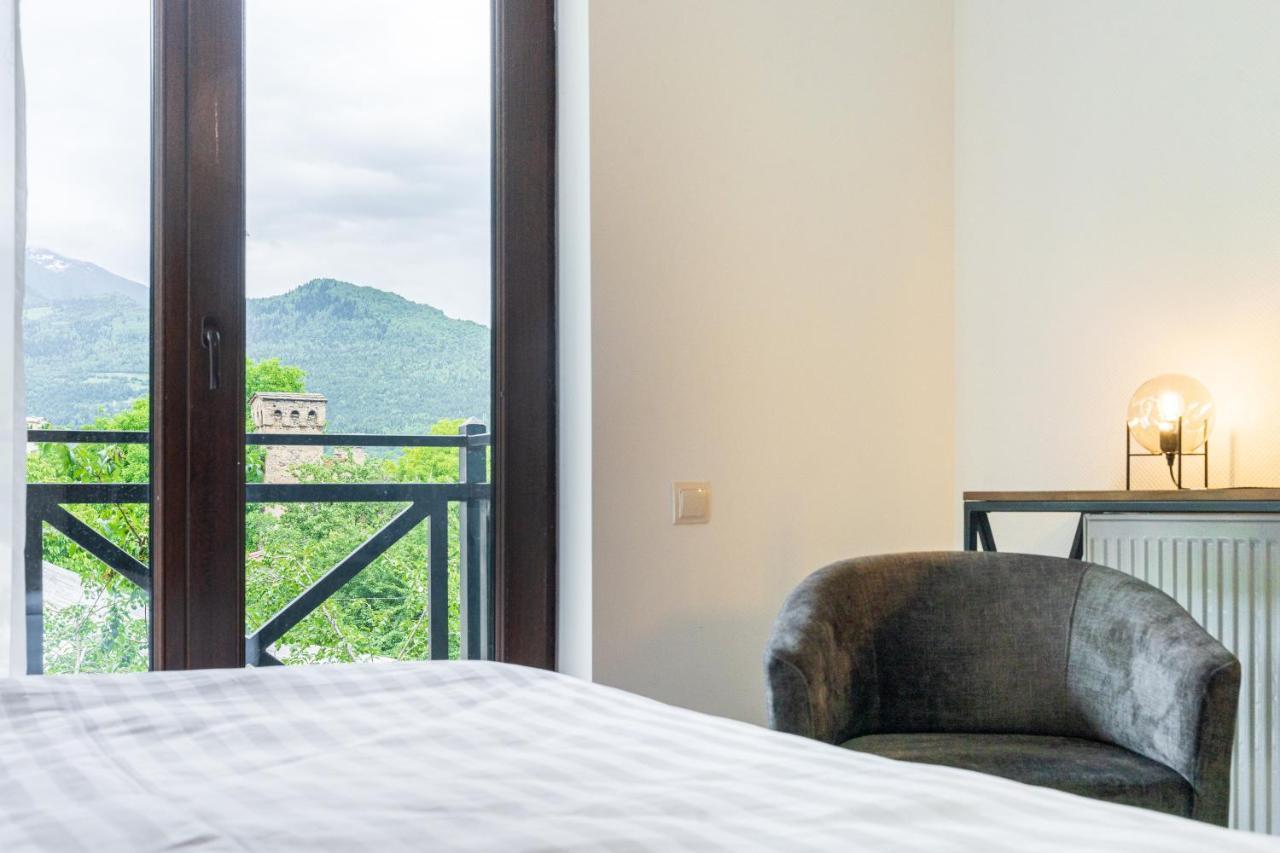 Hotel Chatini Mestia Buitenkant foto